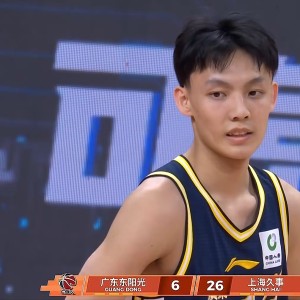 华体会登录入口-徐杰7中0，胡明轩9中1，40分惨败，张镇麟22分爆发